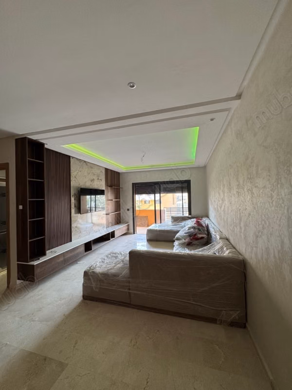 Appartamento nuovo di 111m2 in affitto, Camp Al Ghoul