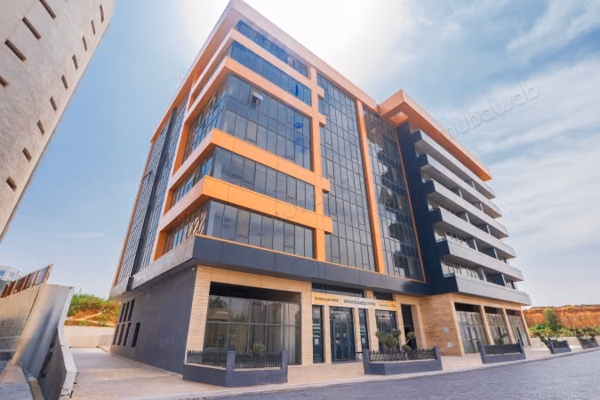 Vend bureaux à Sidi Maarouf. Superficie 126 m²