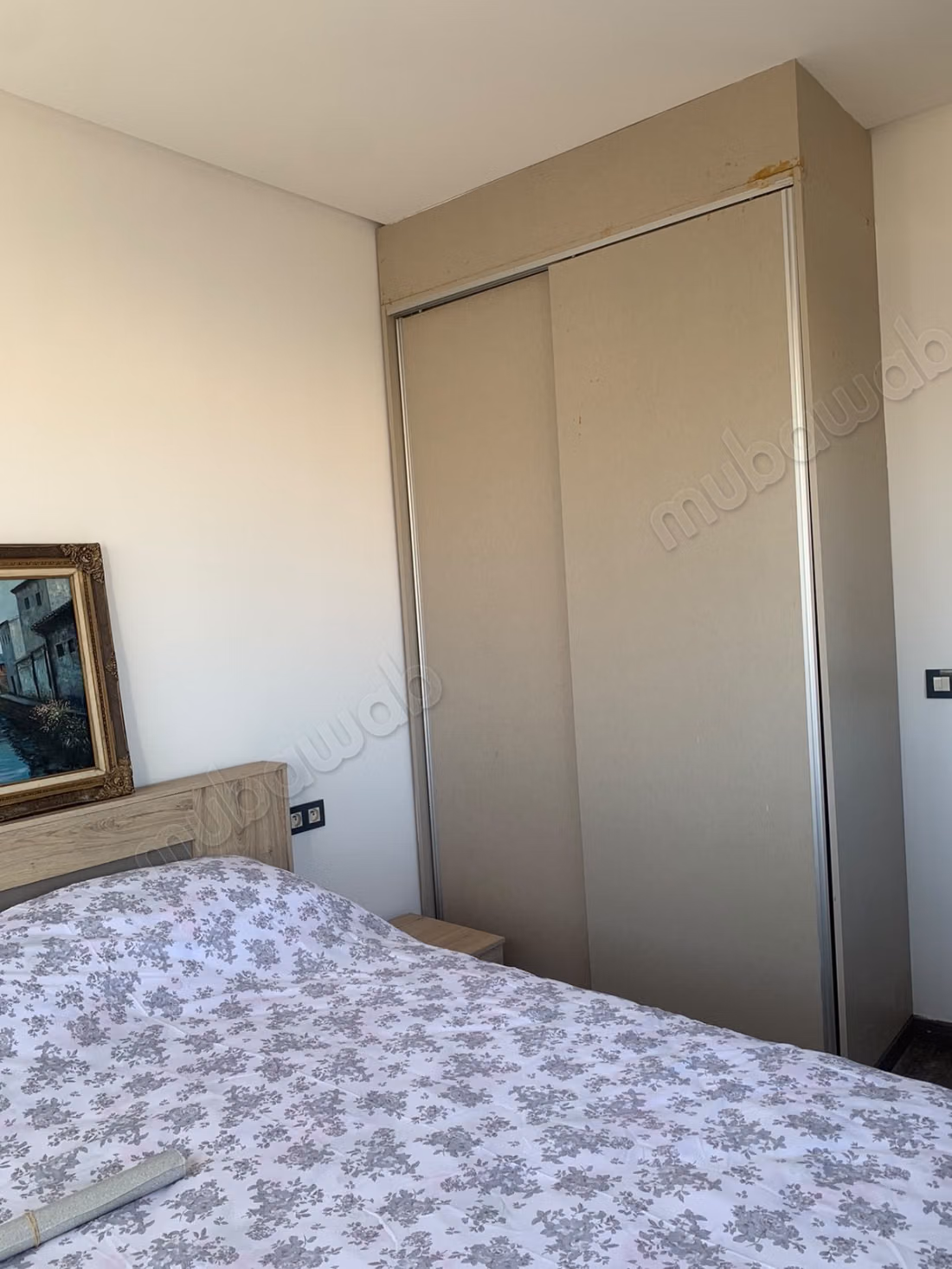 Appartement te huur in Harhoura. Oppervlakte 130 m². Goed ingericht