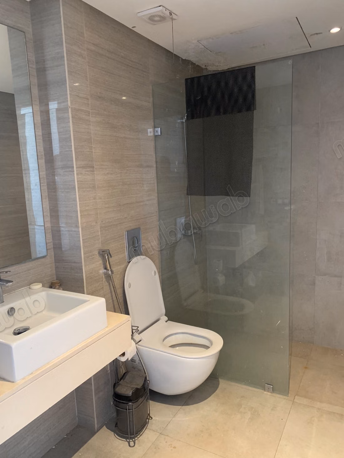Appartement te huur in Harhoura. Oppervlakte 130 m². Goed ingericht