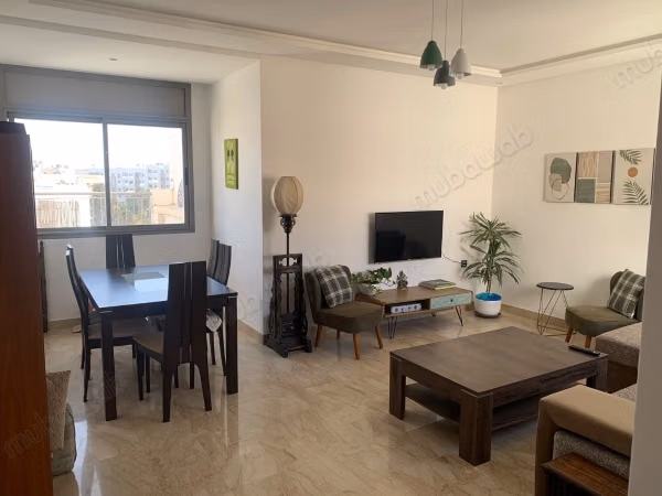 Appartement te huur in Harhoura. Oppervlakte 130 m². Goed ingericht