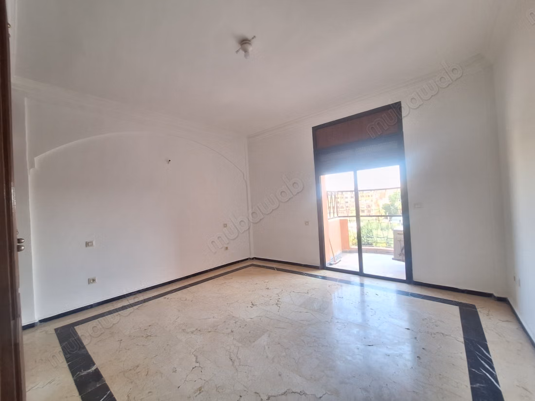 Appartamento in affitto a Hivernage. 3 stanze. Ascensore e terrazza