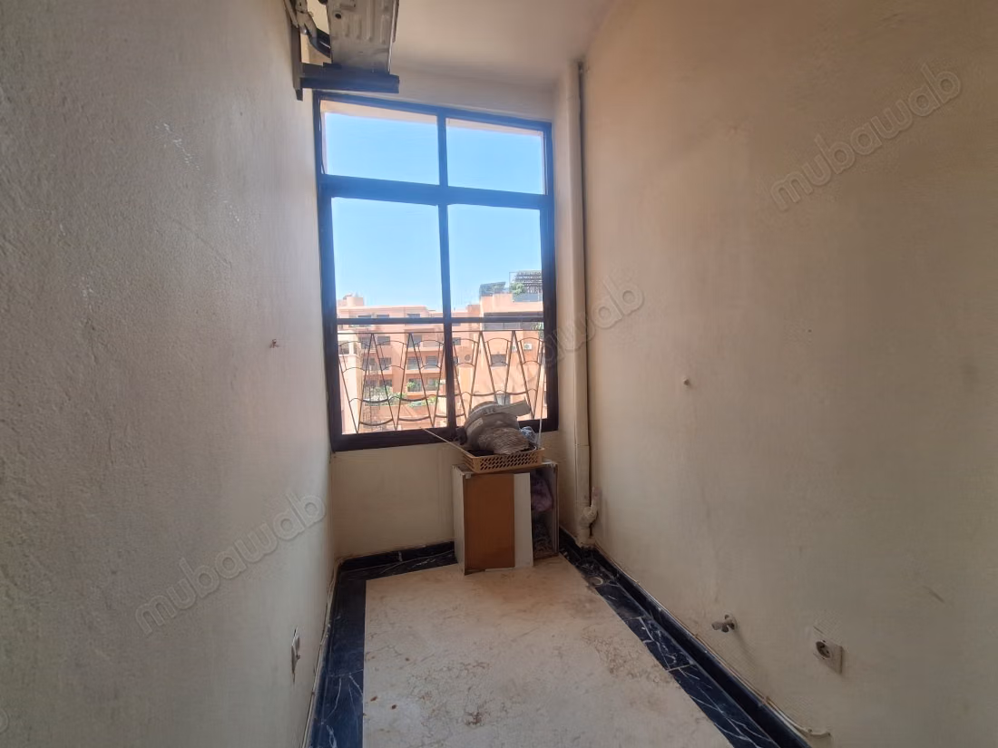 Appartamento in affitto a Hivernage. 3 stanze. Ascensore e terrazza