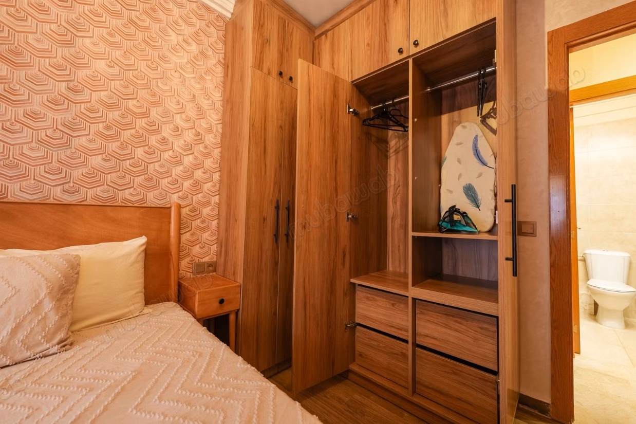 Furnished apartment for long-term rent