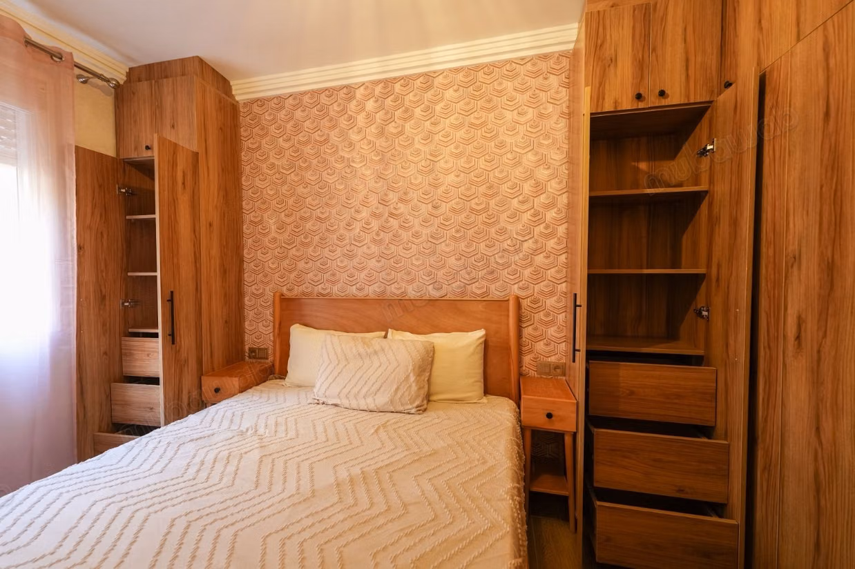 Furnished apartment for long-term rent