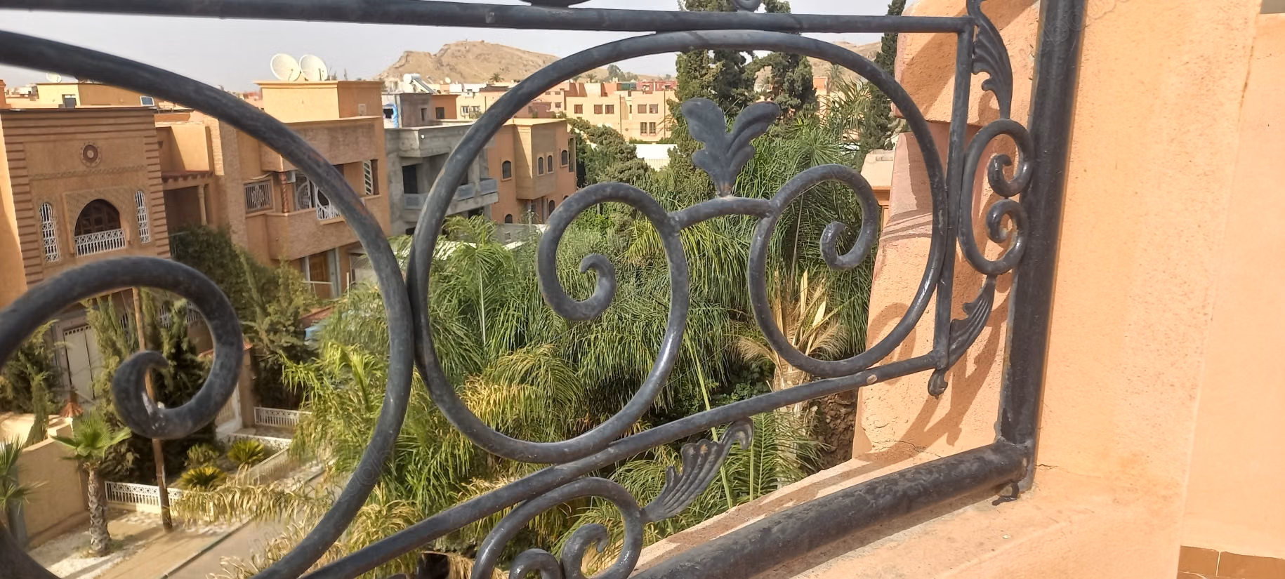 Splendida villa in vendita a Hay Al Haouz. 3 camere confortevoli. Ben arredato