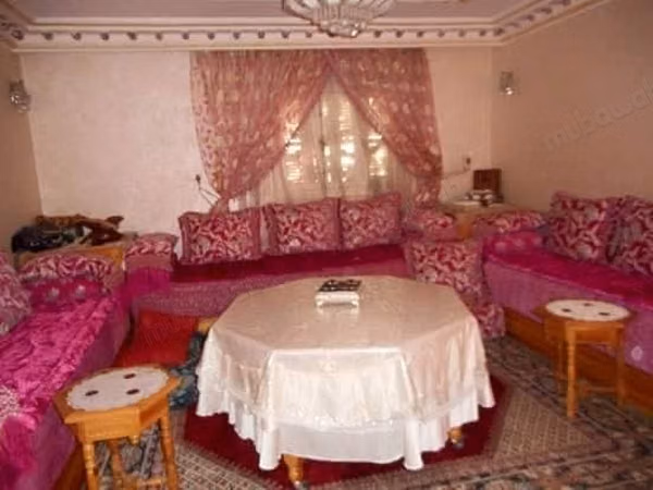 House for sale in Khouribga. Area of 99 m². Parking spaces and beautiful garden
