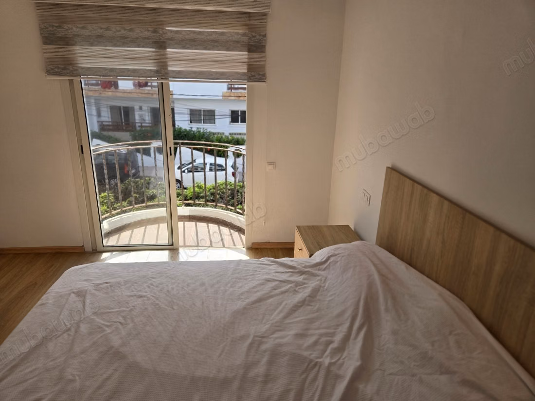 Bel apartamento en venta en Dar Bouazza. Superficie de 94 m². Jardín y terraza