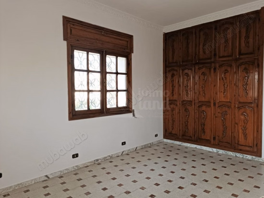 Villa S5 on 3000m² land and 300m² built in Ariana Soghra