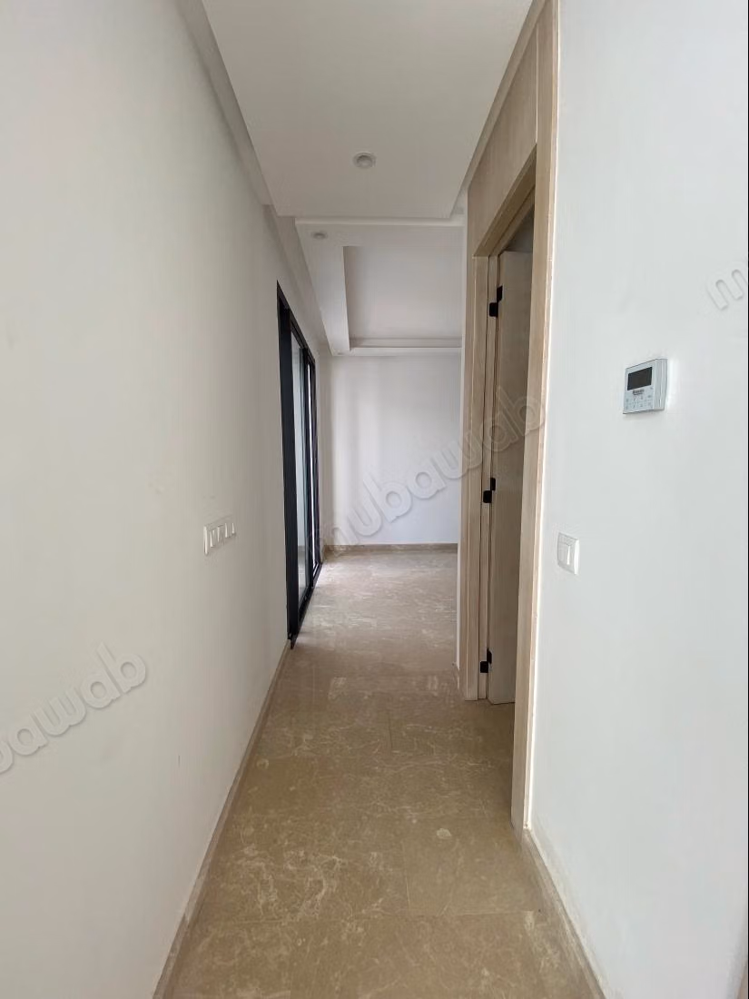 Vente d'un bel appartement à Bourgogne Ouest. 2 belles chambres. Service de concierge et climatisation