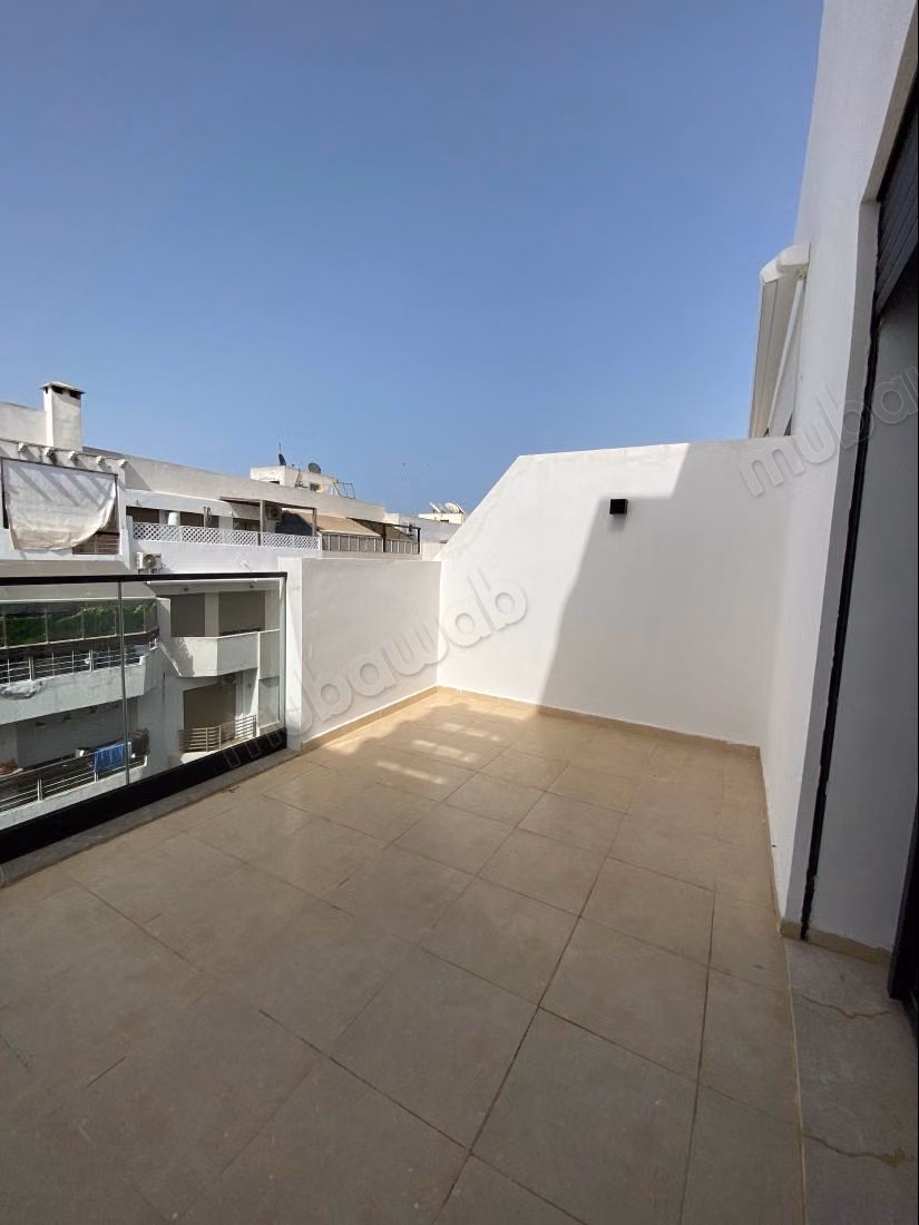 Vente d'un bel appartement à Bourgogne Ouest. 2 belles chambres. Service de concierge et climatisation