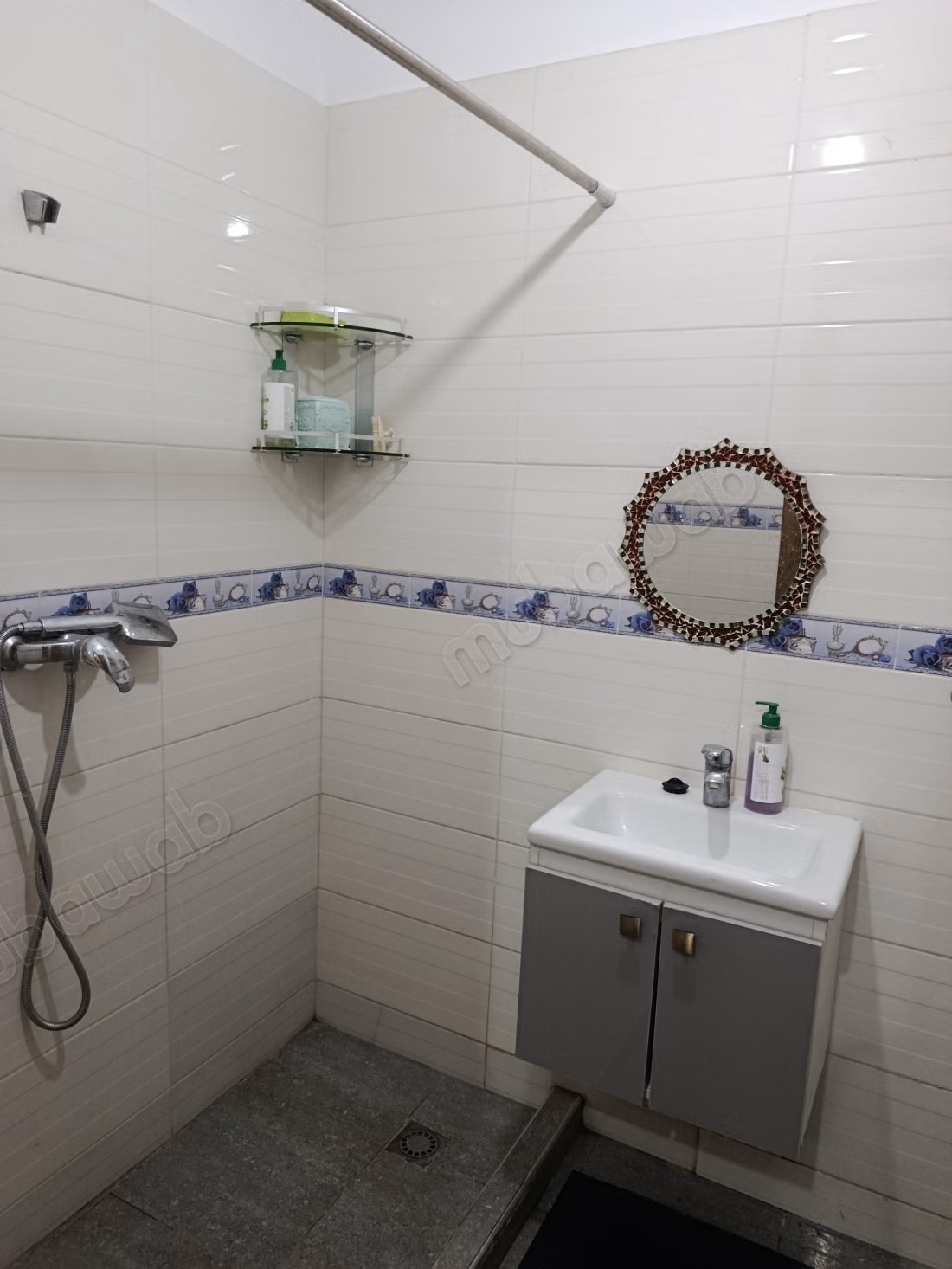 Apartment for rent in Hay Mabrouka. Total area 65 m². Well furnished