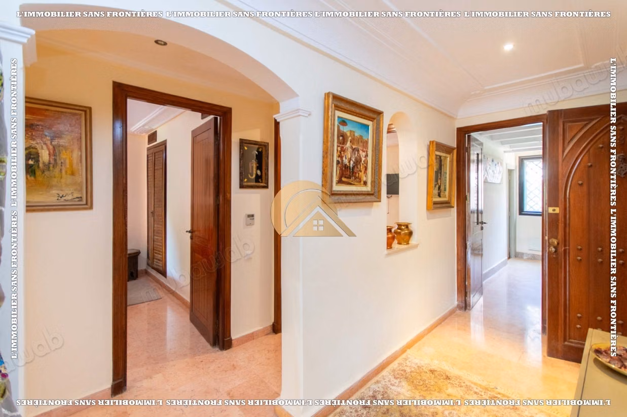 Gemeubeld appartement van 160 m² te huur in Agdal - 3 slaapkamers waarvan een suite, open haard en gemeenschappelijk zwembad