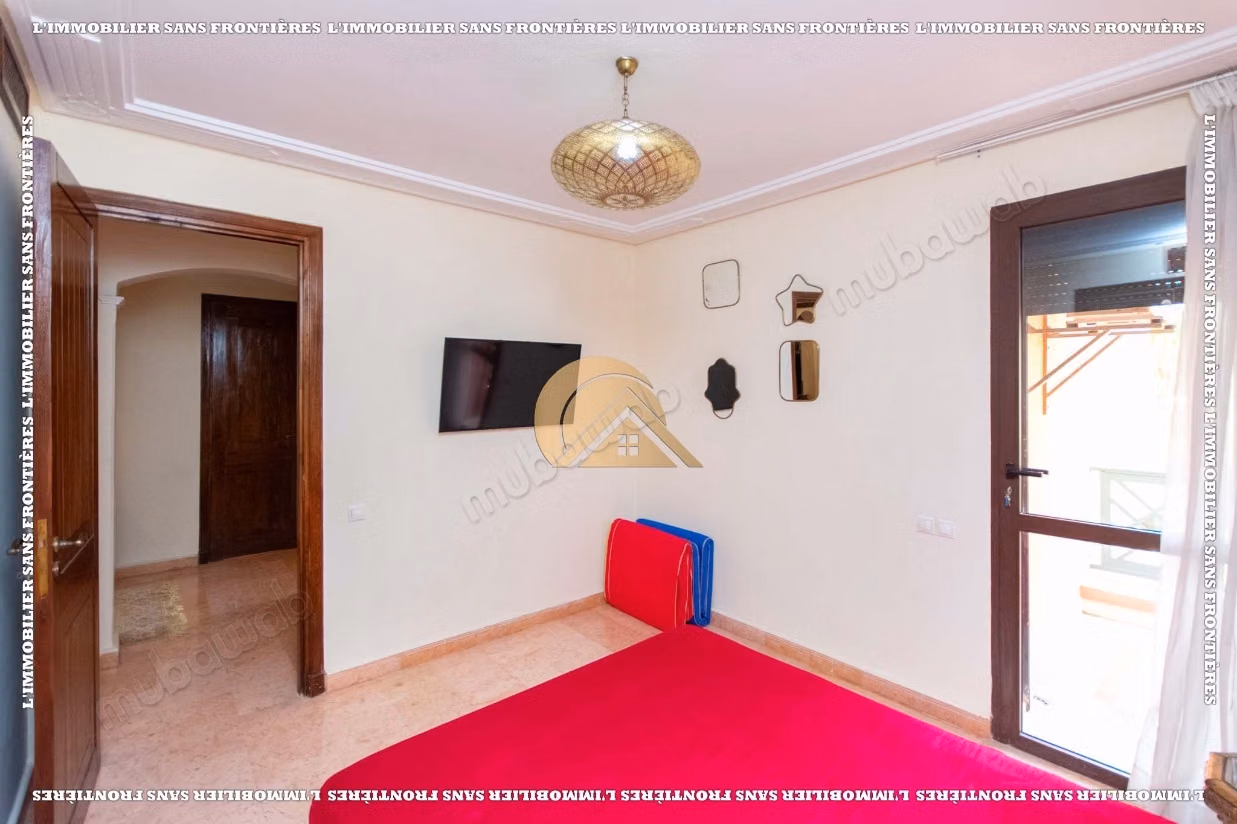 Gemeubeld appartement van 160 m² te huur in Agdal - 3 slaapkamers waarvan een suite, open haard en gemeenschappelijk zwembad