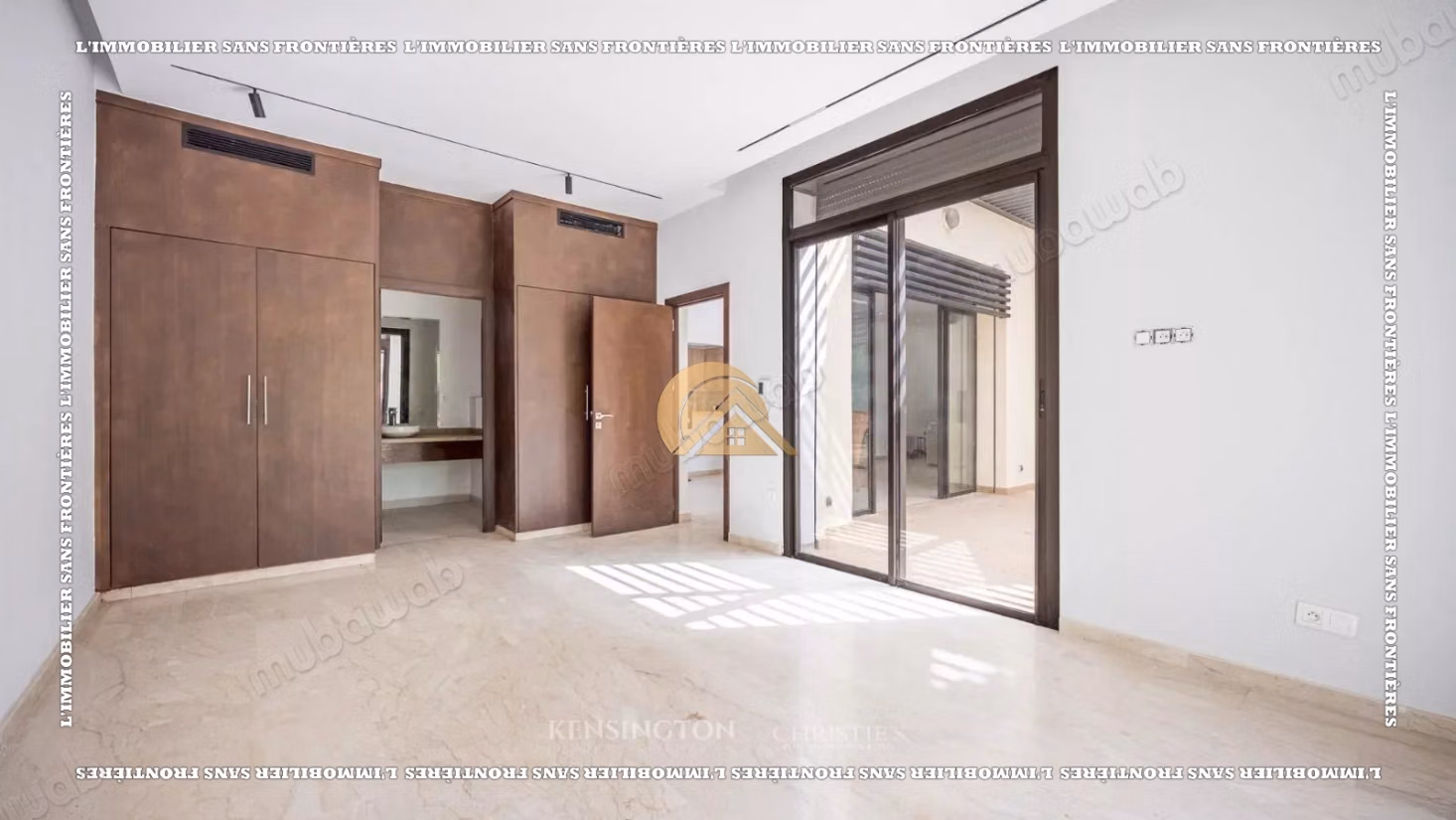 Villa in vendita in un complesso golfistico sicuro a Marrakech - Terreno di 500 m², 3 suite, piscina privata e vista sul golf