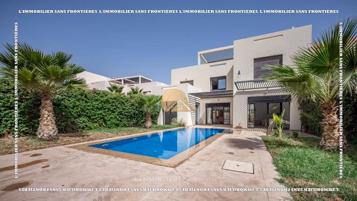 Villa in vendita in un complesso golfistico sicuro a Marrakech - Terreno di 500 m², 3 suite, piscina privata e vista sul golf