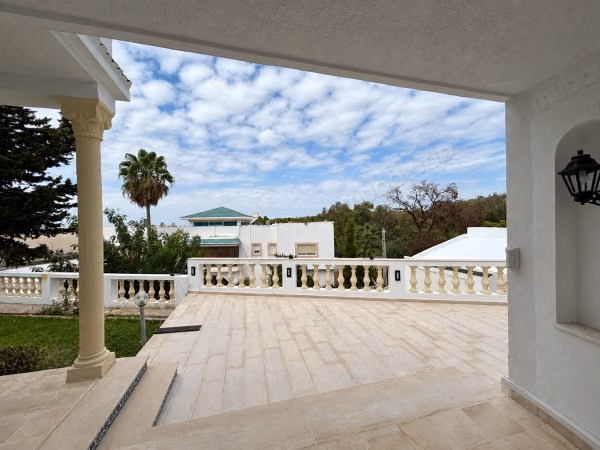 À Louer Villa en s5 à Gamarthe supérieur