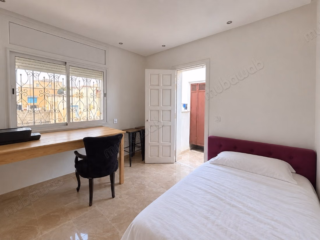 À Louer étage de villa meublé S2 la marsa ville