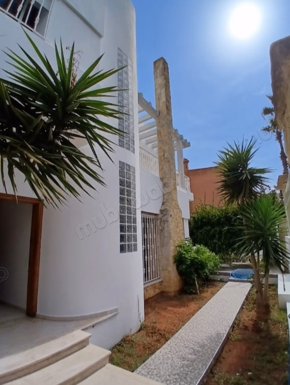 Bella villa R1 a Sidi Bouzid di 207 m² abitabili