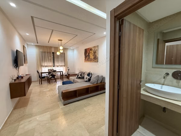 Alquile este apartamento en Hivernage. 2 habitaciones. Amueblado