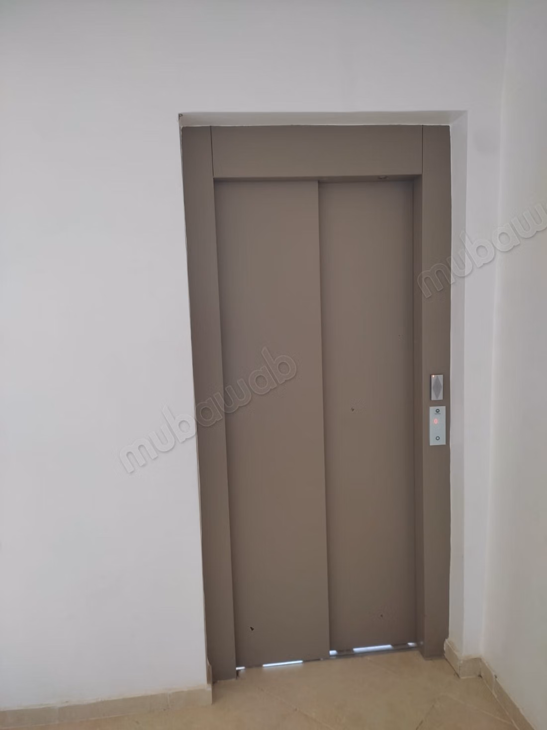 Très bel appartement en location à Hay Targa.
Surface de 87 m².
Meublé