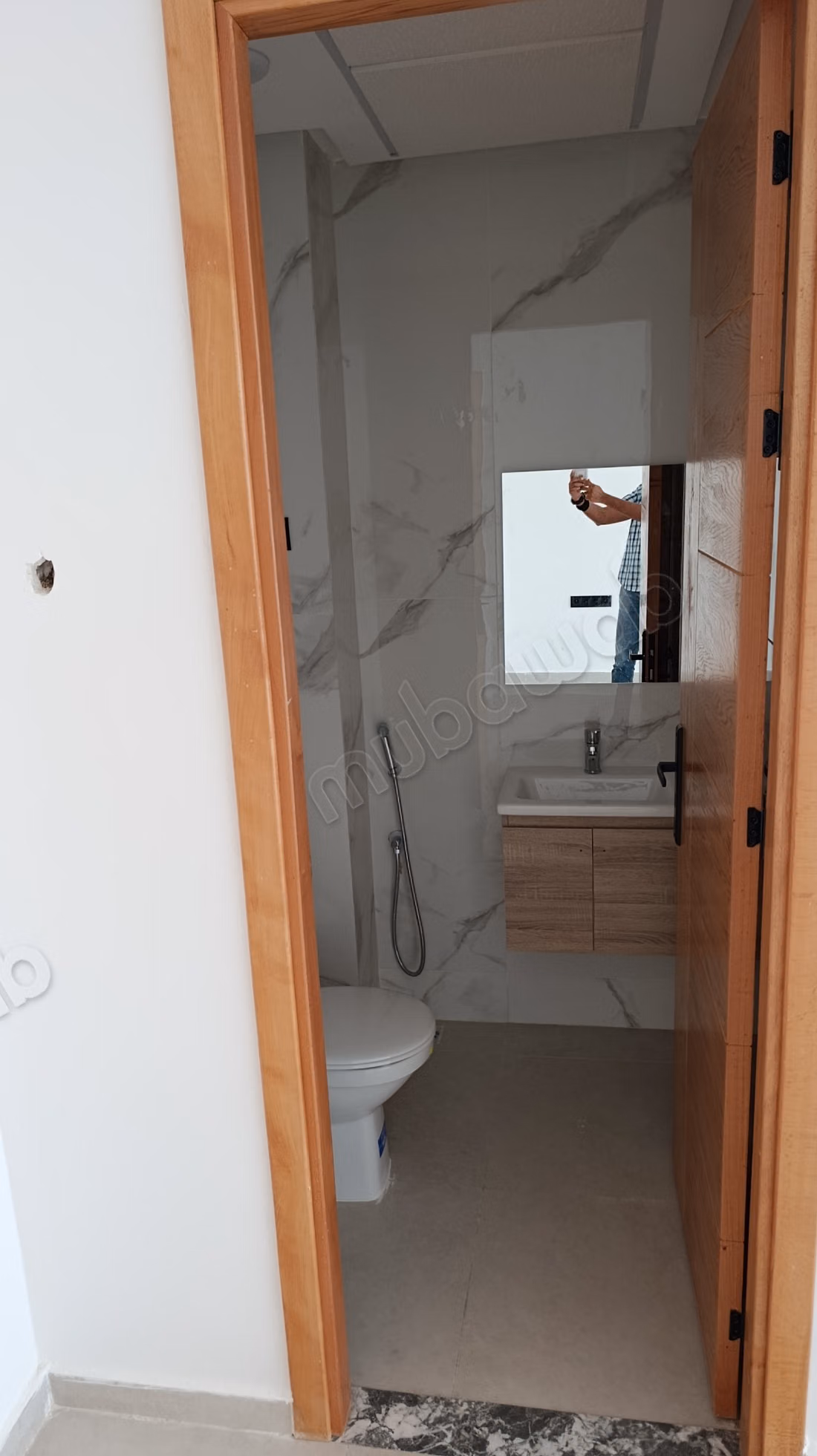 Ufficio medico in affitto a Aïn Sebaâ. 50 m² sulla facciata dell'edificio, 2 piano con parcheggio