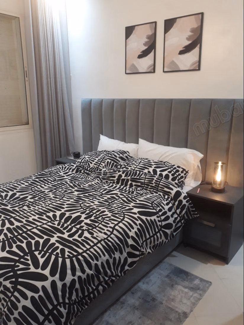 Bel appartement en location à Hay Chrifa. 2 chambres agréables. Bien meublé