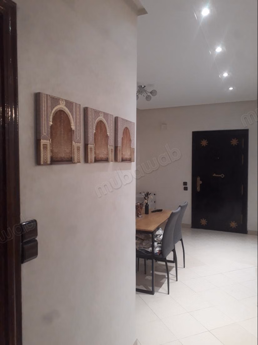 Bel appartement en location à Hay Chrifa. 2 chambres agréables. Bien meublé