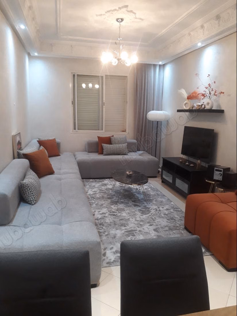 Bel appartement en location à Hay Chrifa. 2 chambres agréables. Bien meublé