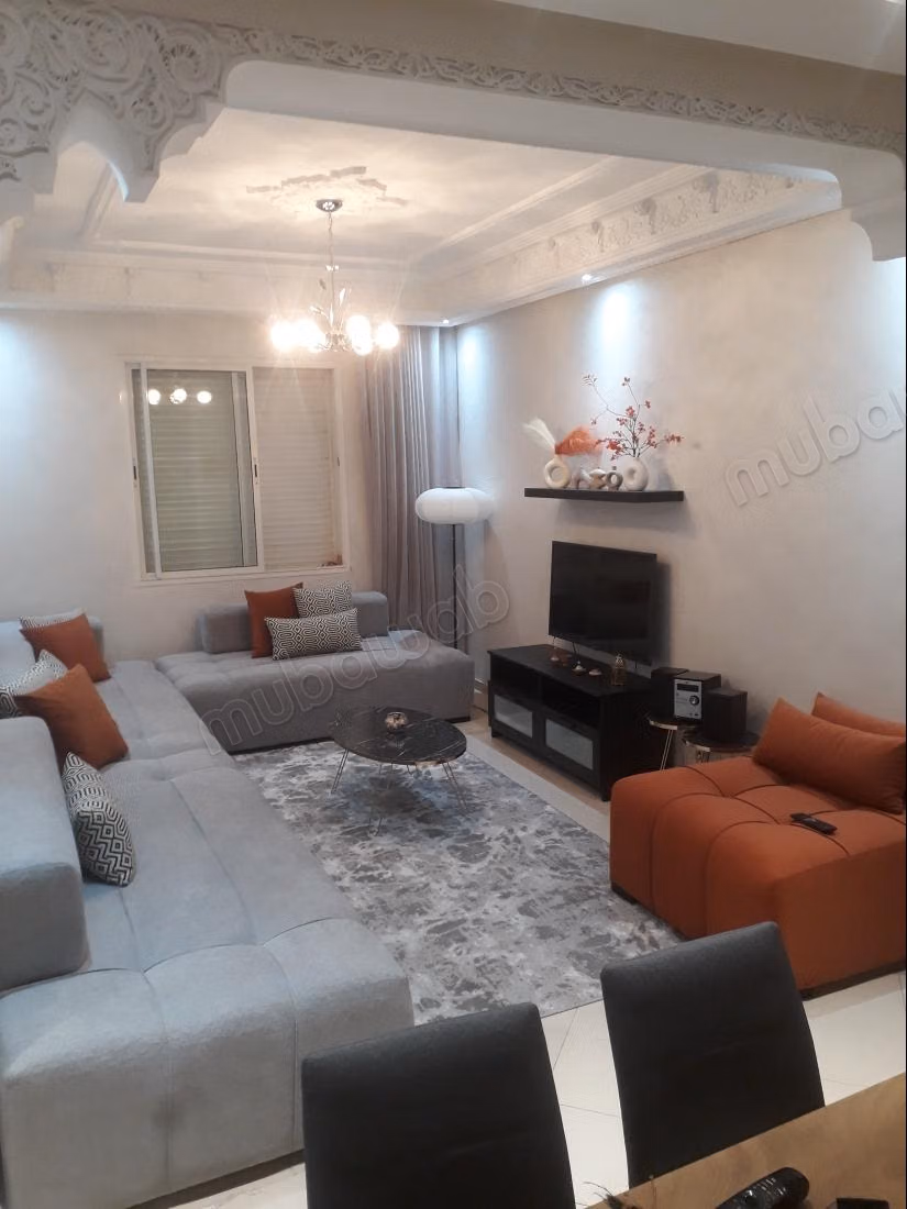 Bel appartement en location à Hay Chrifa. 2 chambres agréables. Bien meublé
