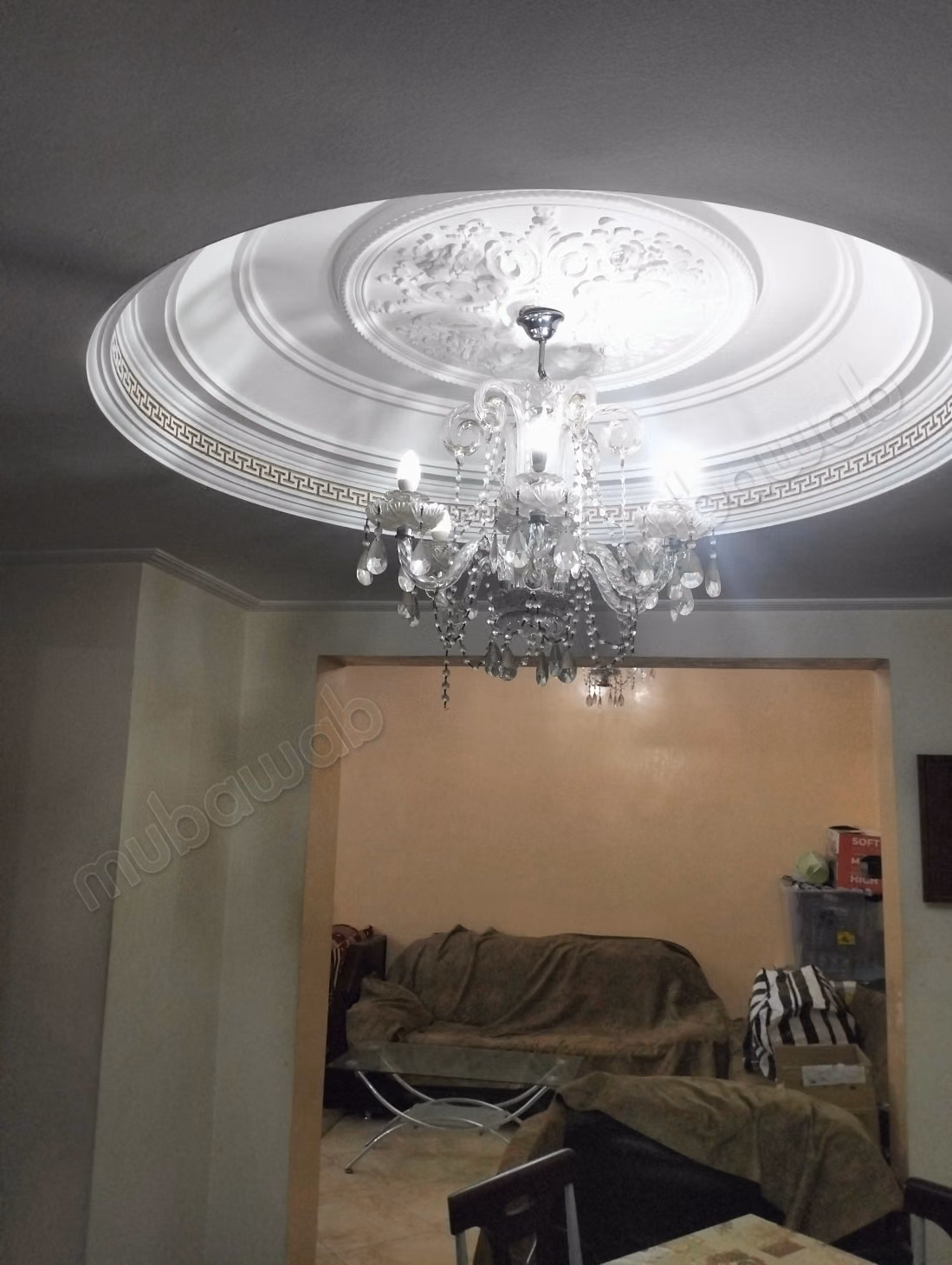 Appartement à vendre en Centre. 
3 chambres. 
Salon Marocain et antenne parabolique — 5