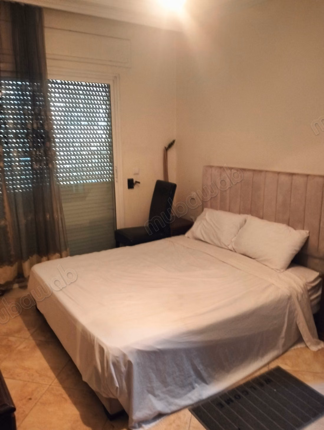 Appartement à vendre en Centre. 
3 chambres. 
Salon Marocain et antenne parabolique — 2