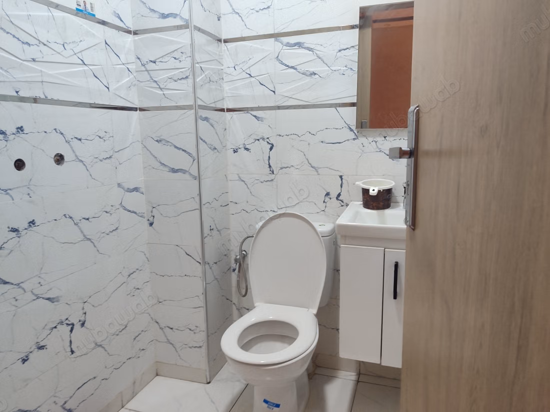 Superbe appartement à louer à Béni Mellal. 
Superficie 90 m². 
Bien meublé
