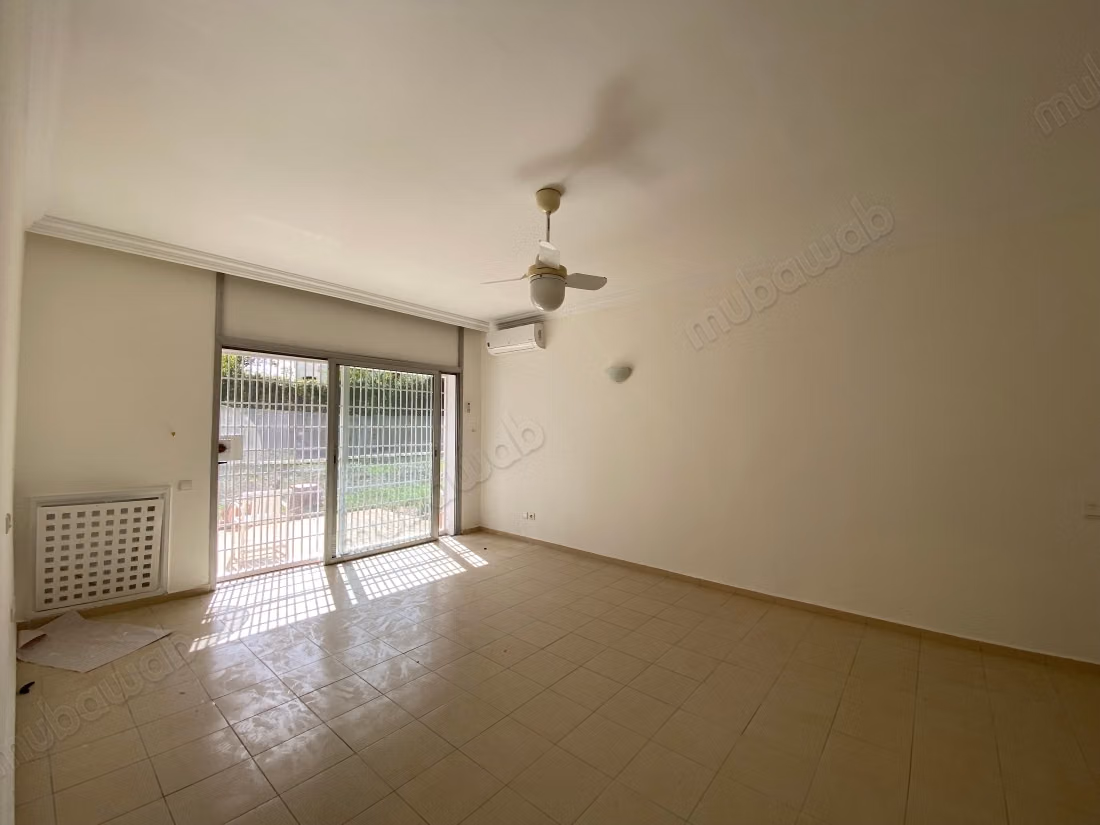 Magnífica villa en alquiler en Riad. 6 habitaciones bellas. Terraza y jardín