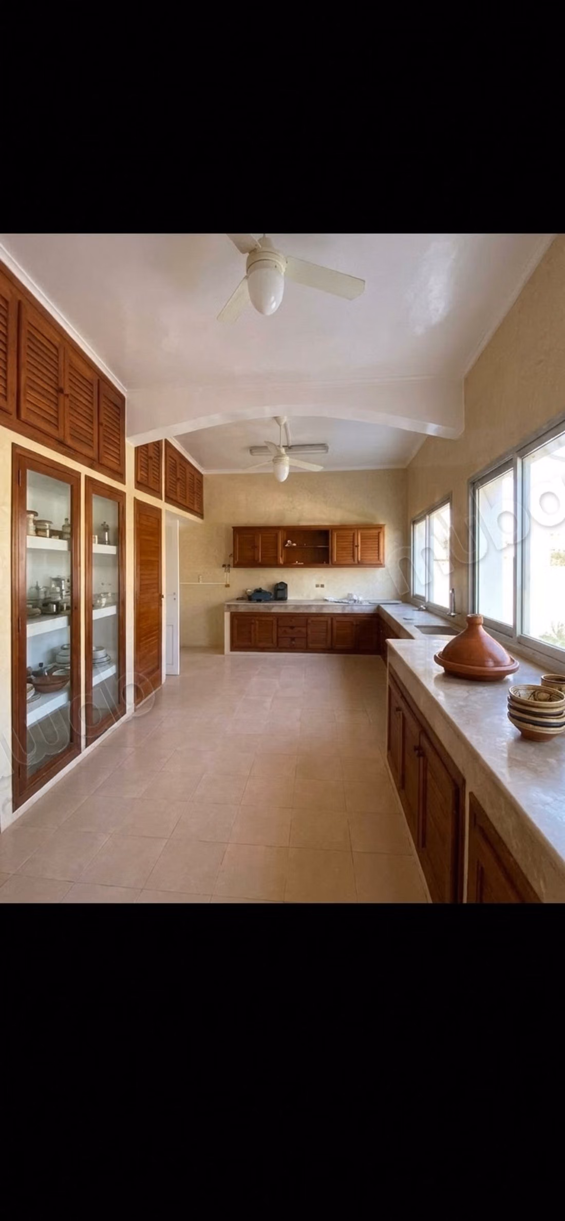 Magnifica villa in affitto a Riyad. 6 belle camere. Terrazza e giardino