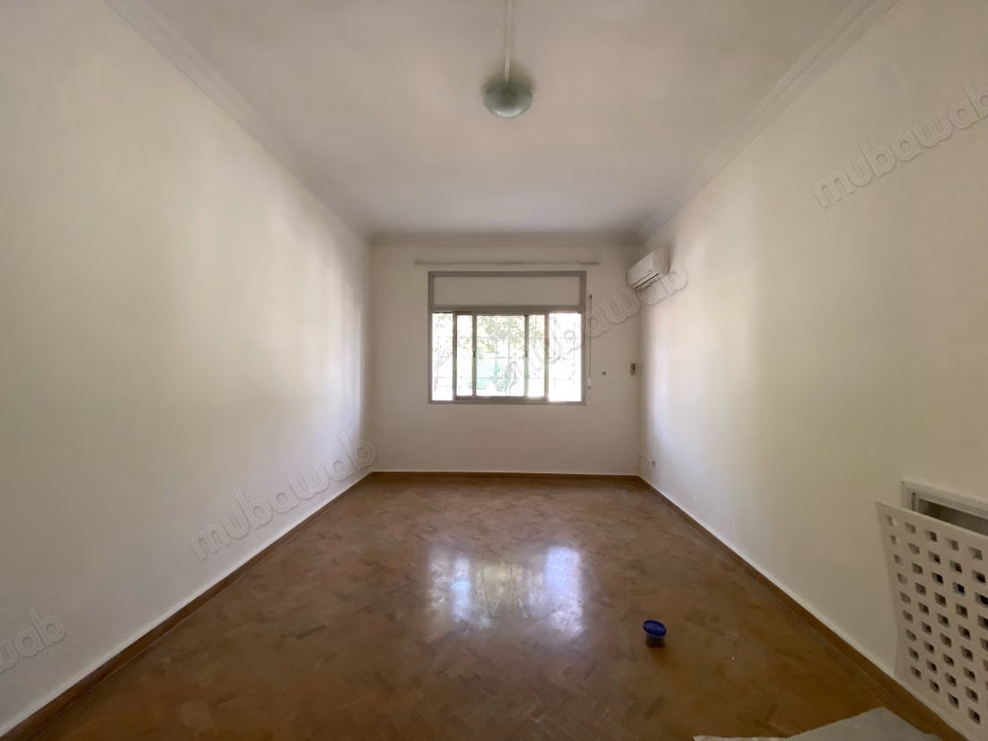 Magnífica villa en alquiler en Riad. 6 habitaciones bellas. Terraza y jardín