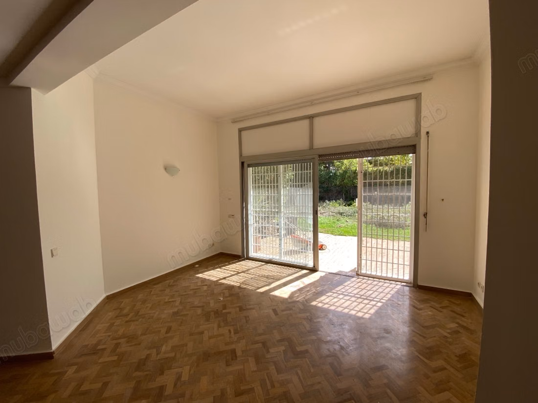 Magnífica villa en alquiler en Riad. 6 habitaciones bellas. Terraza y jardín