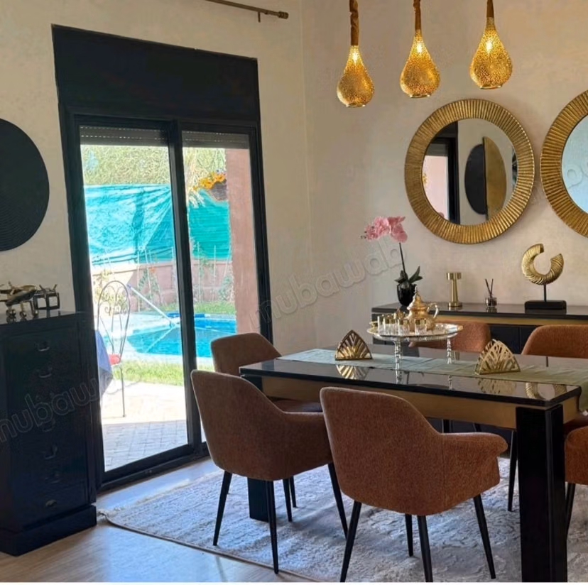 Bella villa moderna a pochi minuti dal centro città