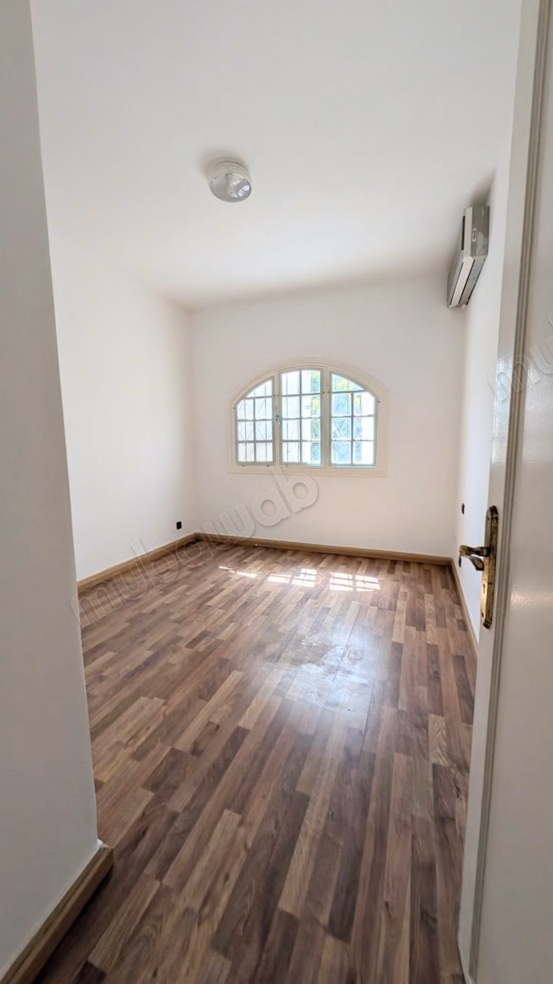 Bella villa di 360M2 in affitto nel quartiere Val D'Anfa, 3 camere