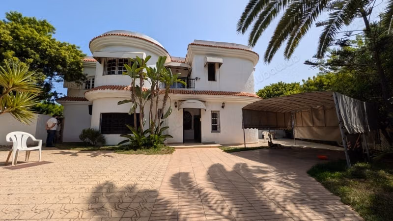 Jolie Villa de 360M2 à louer sur quartier Val D'Anfa, 3 chambres