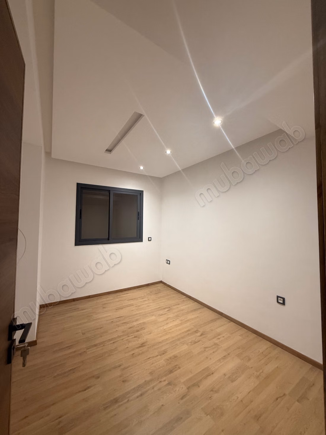 Appartement magnifique à vendre à Martil. Superficie totale de 66 m². Immeuble avec portier, et climatisation