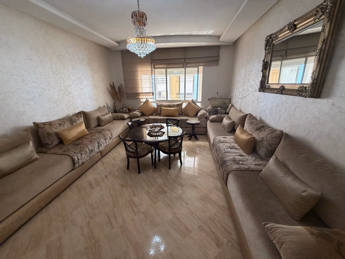 Venta de apartamento en Maârif Extension. 3 bonitas habitaciones. Terraza y ascensor