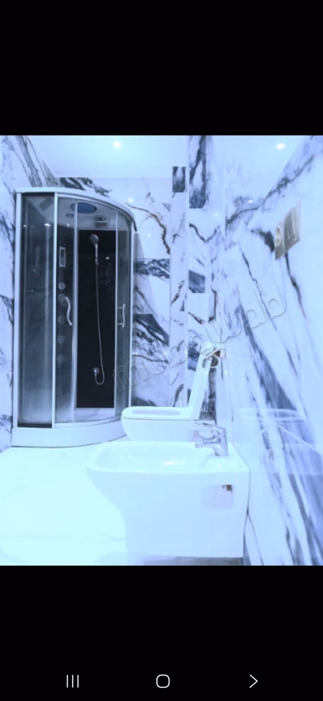 Bel appartement à louer à Tanger la Balia. 1 chambre, 2 salons, salle de bain, cuisine. Meublé