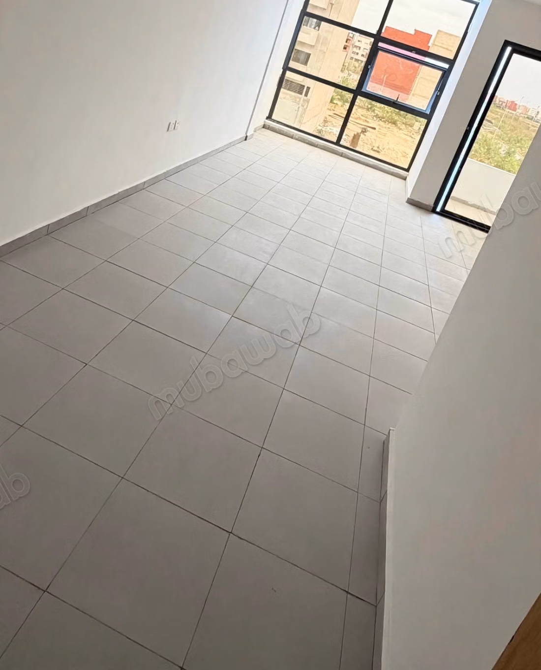 Oficinas en venta en Had Soualem. Superficie 41 m². 40/58