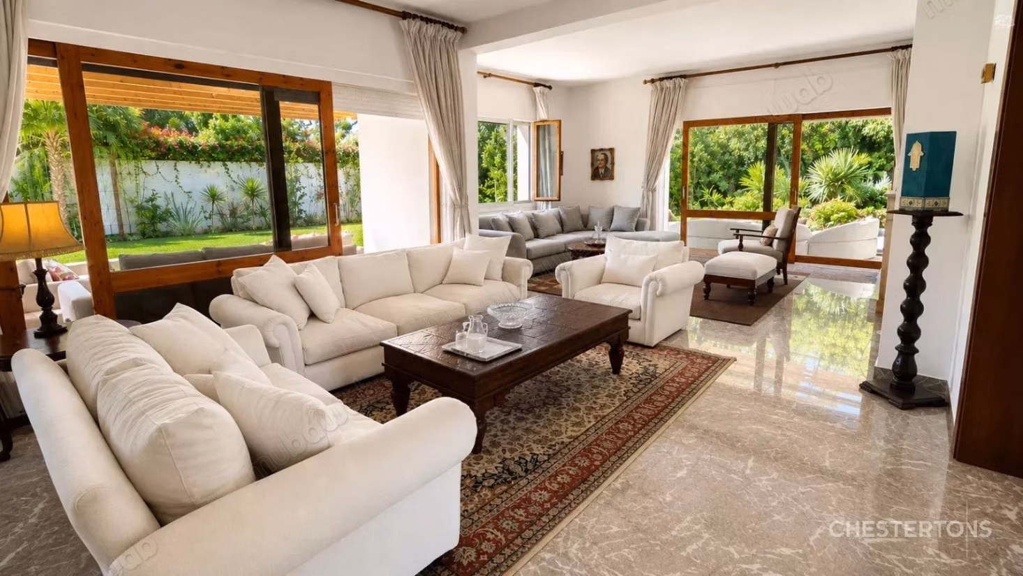 Haut Agdal Villa d'exception à vendre nichée dans un écrin de verdure de 1000 m2