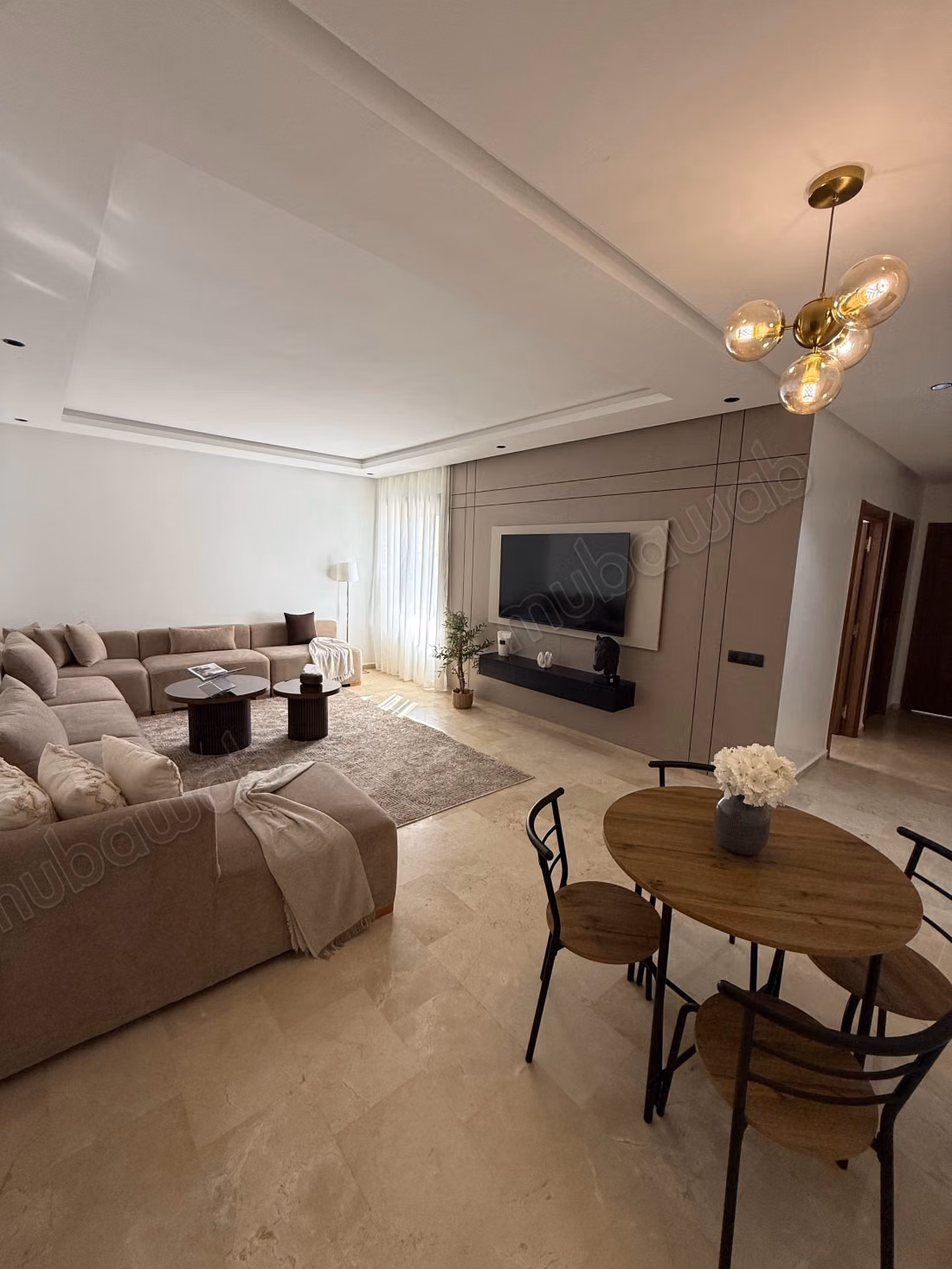Maravilloso apartamento en alquiler en Mansouriyeh. 2 habitaciones maravillosas. Amueblado