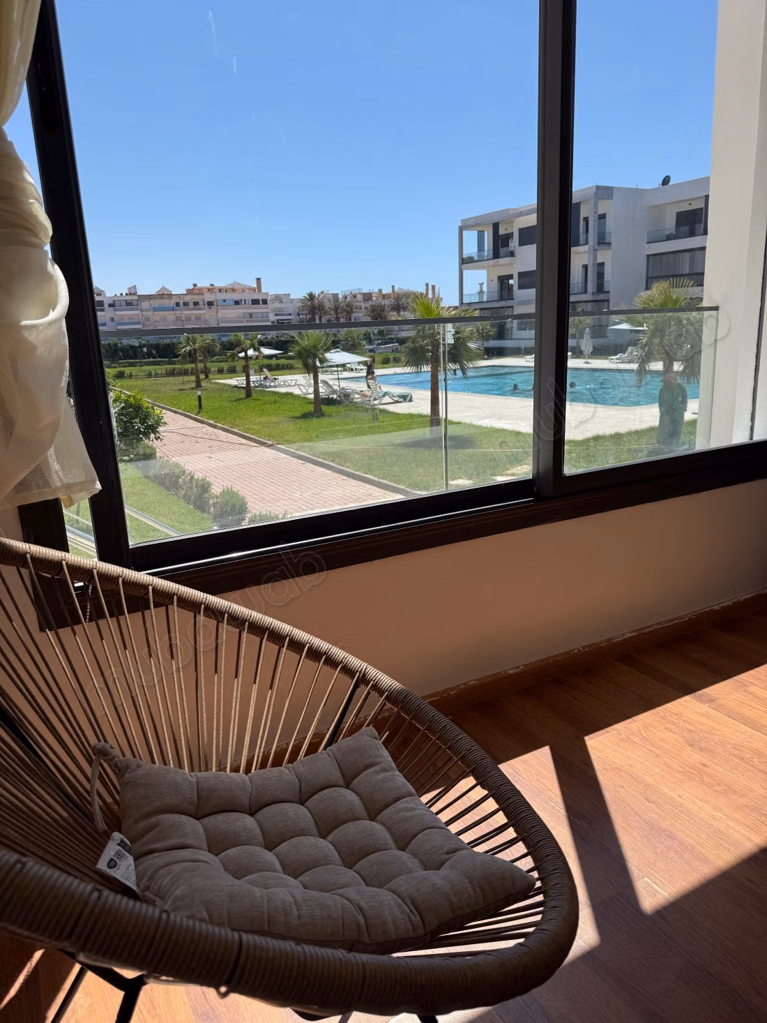 Maravilloso apartamento en alquiler en Mansouriyeh. 2 habitaciones maravillosas. Amueblado