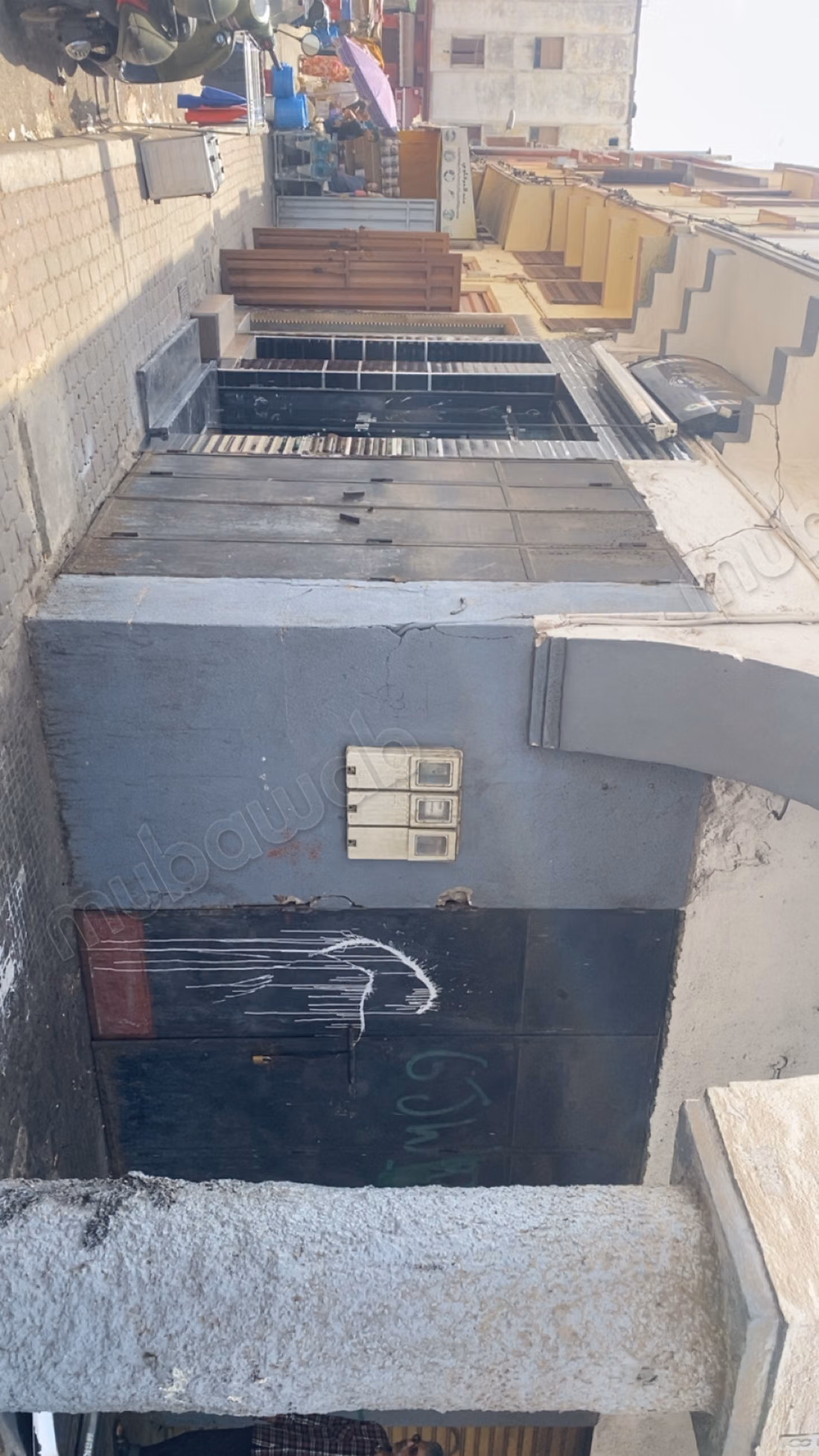 Local commercial à vendre à Derb Milan Hay Omar Bnou Alkhattab.
Superficie 5 m².
Double vitrage