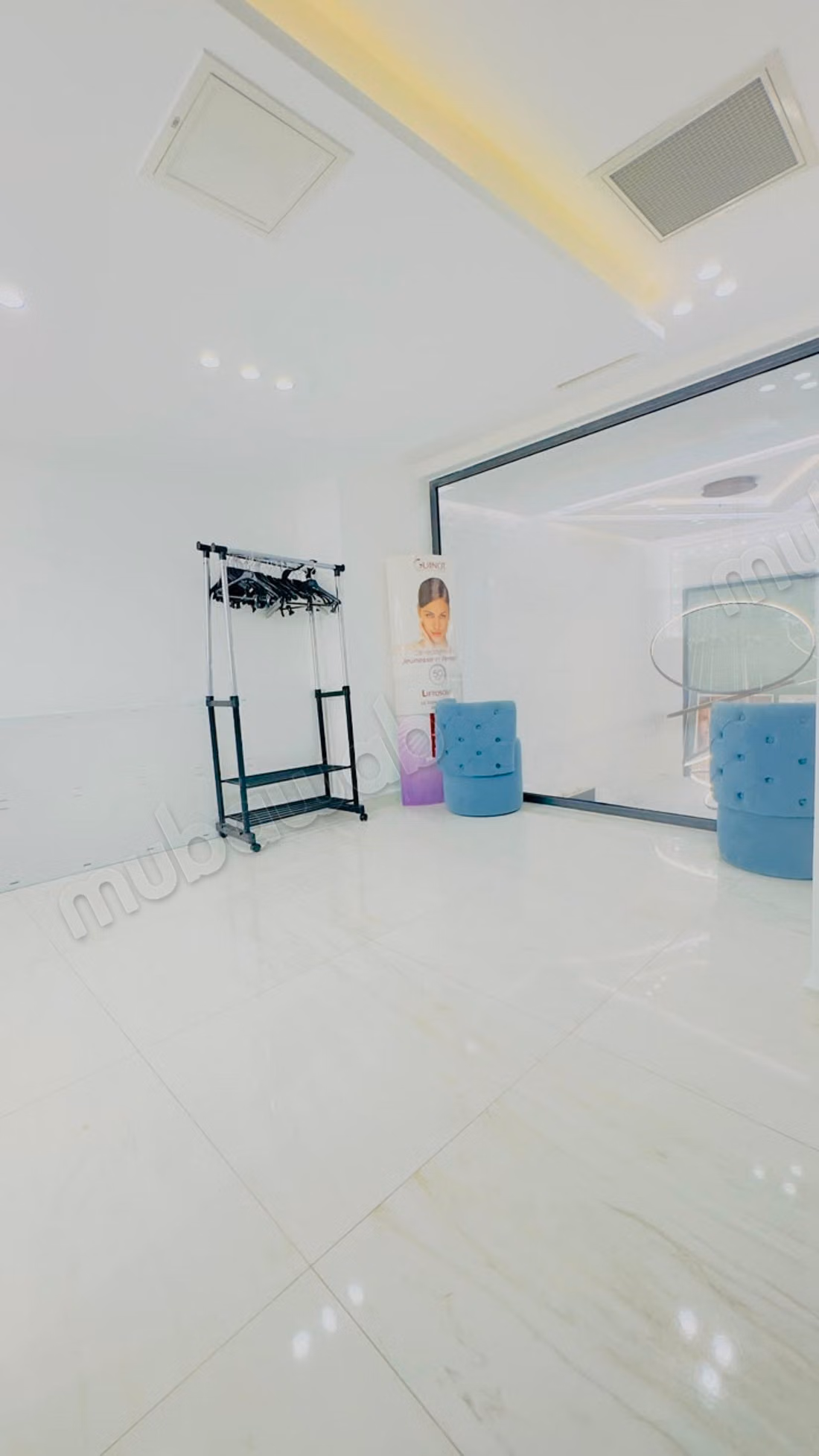 Local spa a vendre