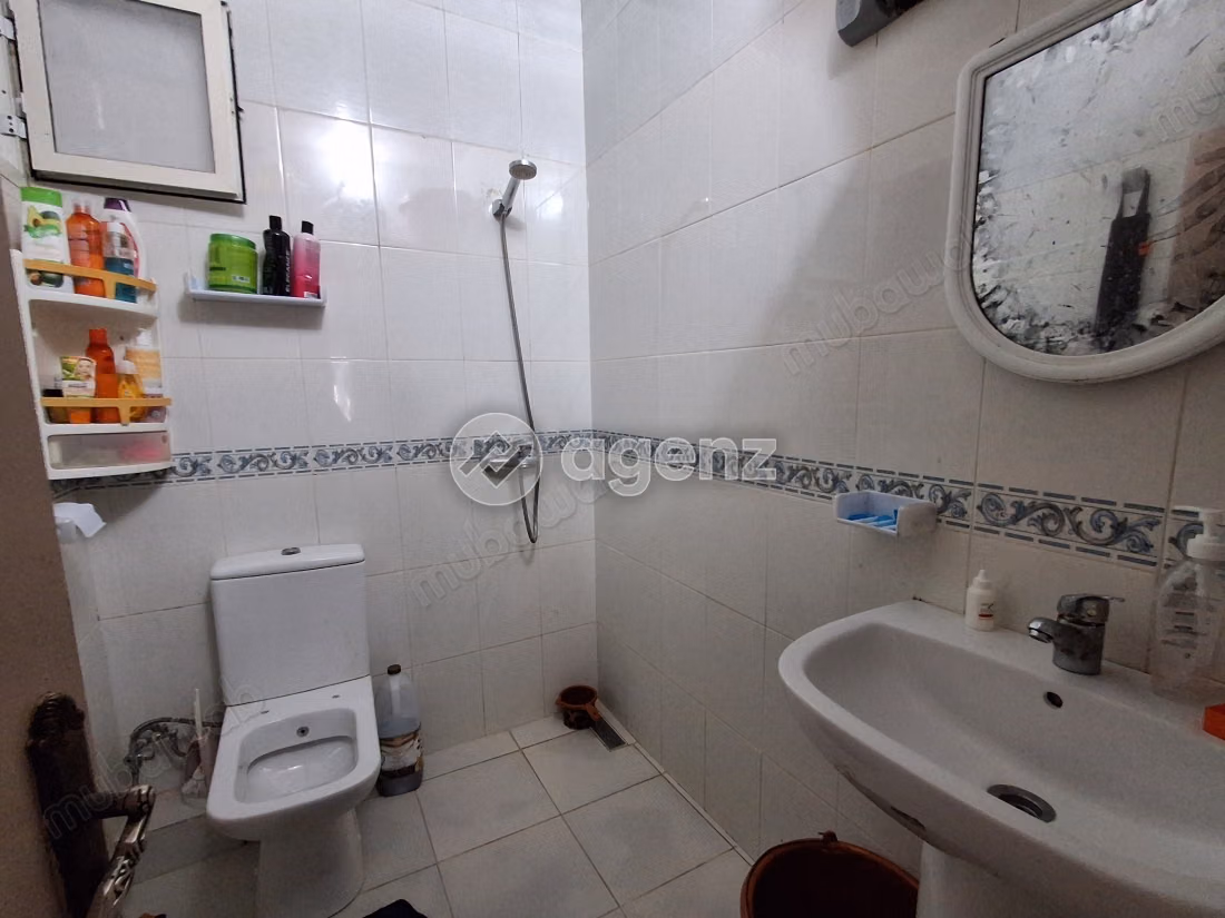 Appartement à vendre 93 m², 3 chambres 
Said hajji 
Salé